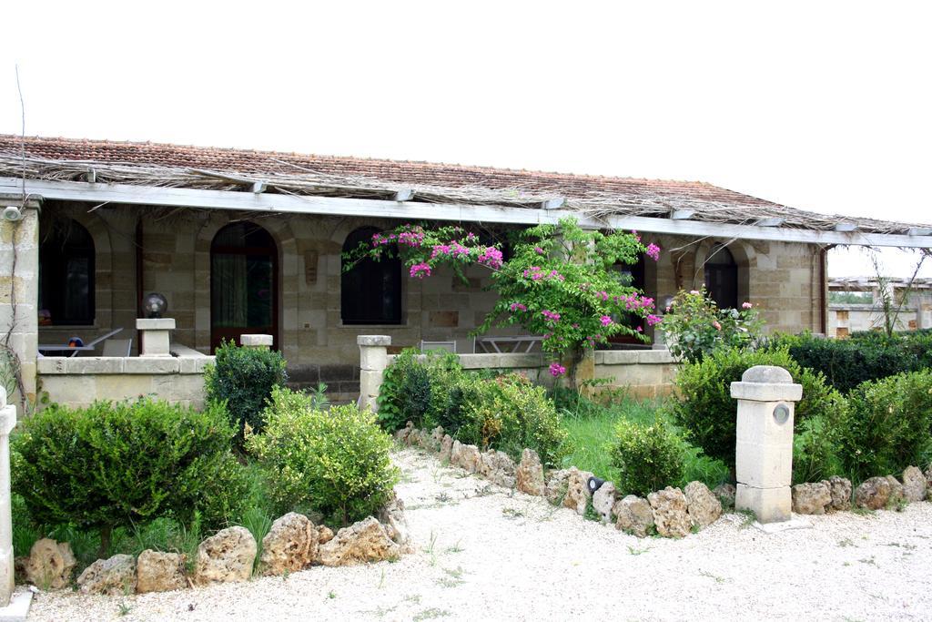 Agriturismo Tenuta Mazzetta Mesagne Exterior foto