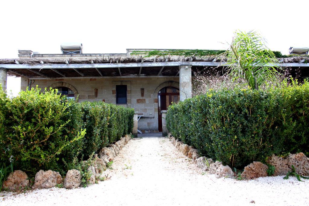 Agriturismo Tenuta Mazzetta Mesagne Exterior foto