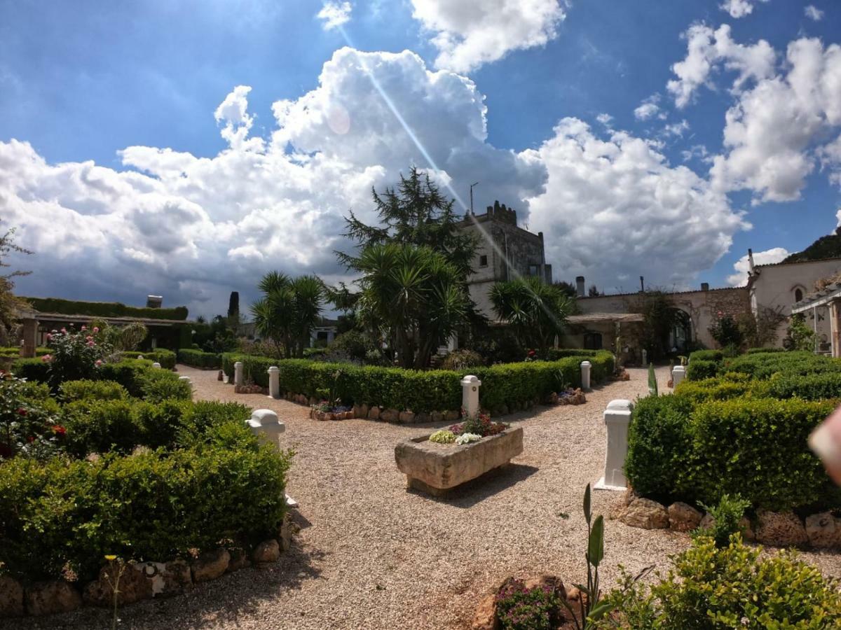 Agriturismo Tenuta Mazzetta Mesagne Exterior foto