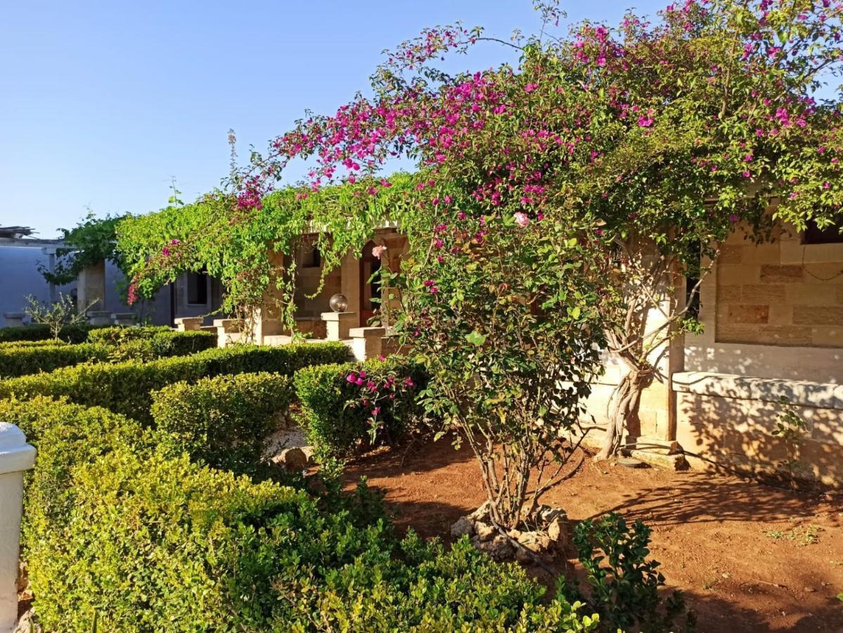 Agriturismo Tenuta Mazzetta Mesagne Exterior foto